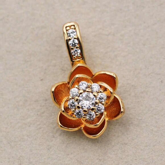 18K Yellow Gold Filled 3D Layered Flower Diamond Zircon Pendant Gorgeous Gift - Picture 2 of 4